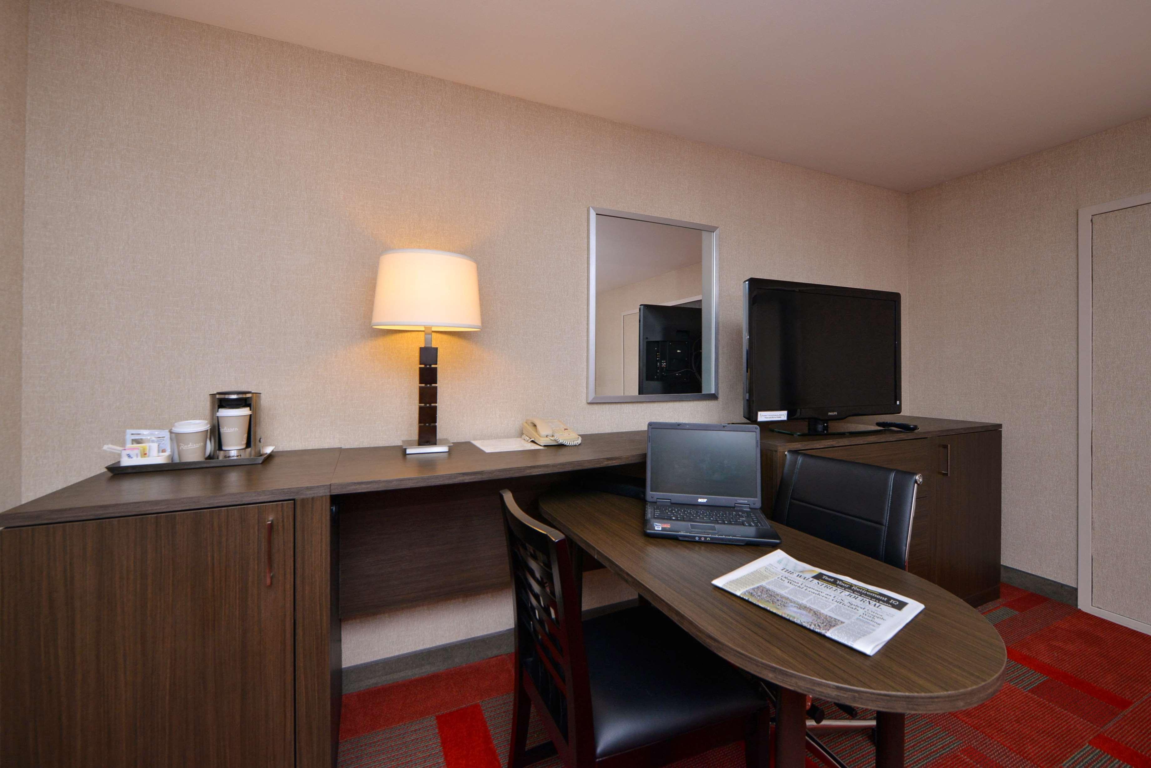 Radisson Hotel Madison Eksteriør billede