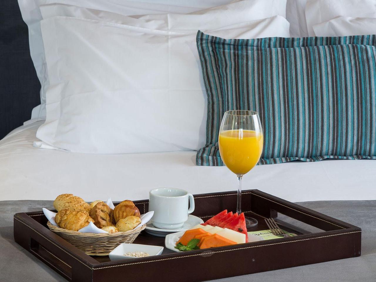 Radisson Hotel Madison Eksteriør billede